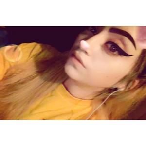 Meet your Posher, Macy